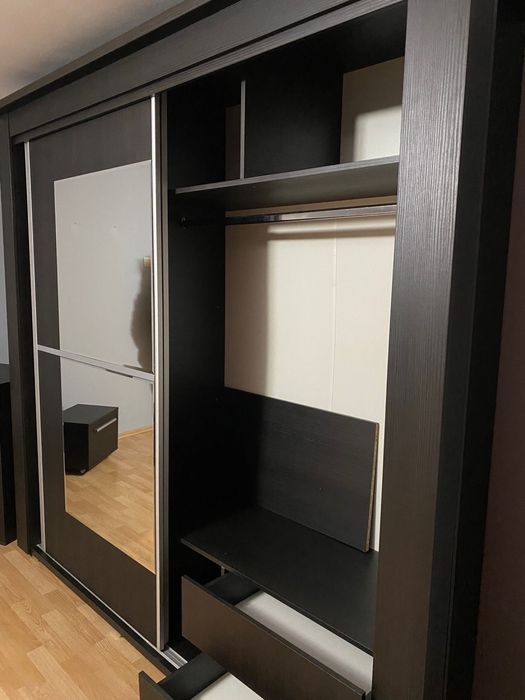 Dulap dormitor + comoda+ noptiere