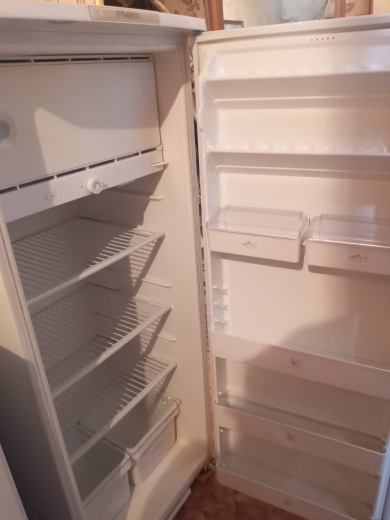 Продам холодильный