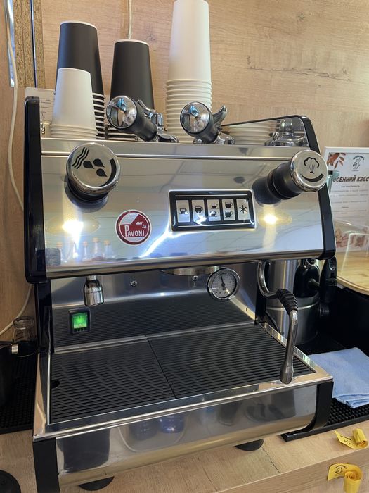 Продам кофемашину La Pavoni и кофемолку nuova simonellu