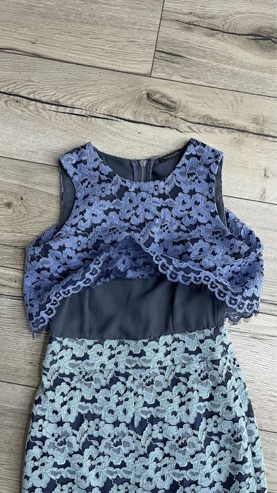 Rochie din dantela in doua culori