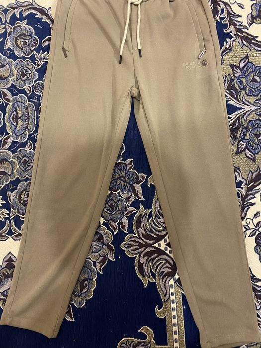 Бежевые трико — новые, стильные, сидят чётко! Размер на рост 175+