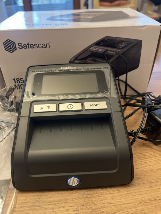 Детектор за фалшиви банкноти Safescan 185-S - НОВ