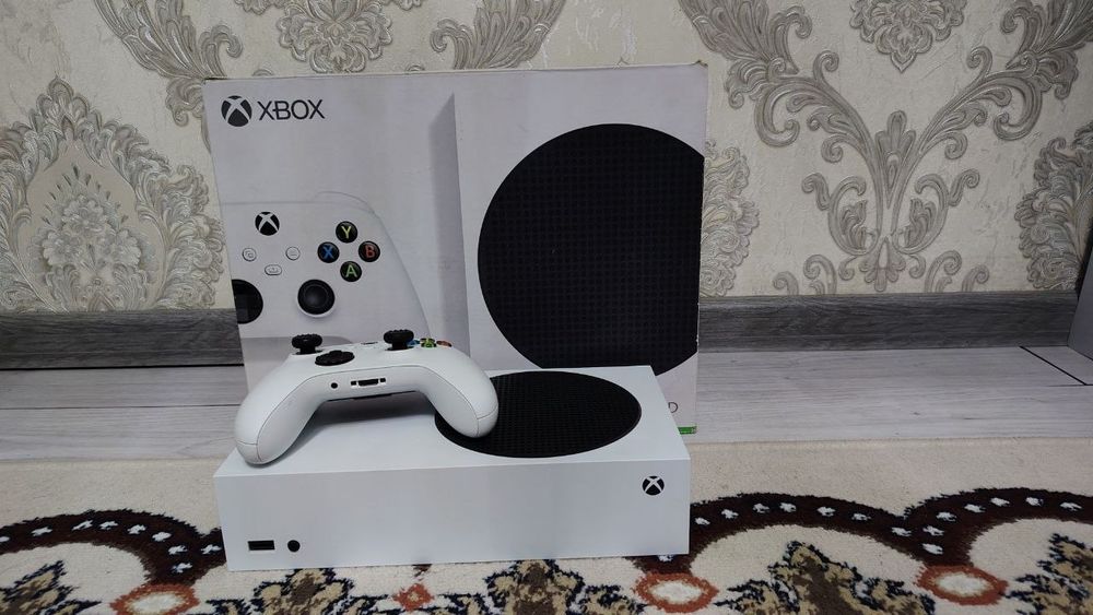 Xbox series s 512гб в коробке Состояние идеальный
