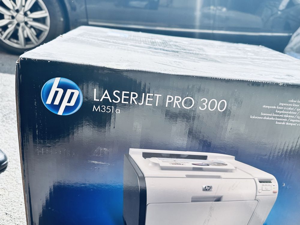 Продаю принтер hp color laser jet pro 300 color m351a