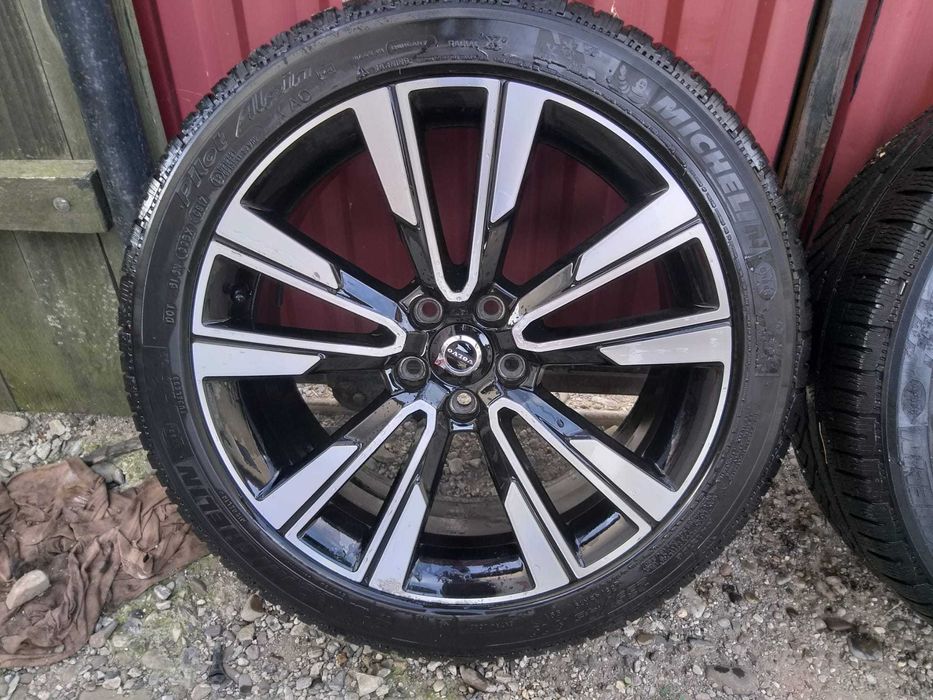 Jante Volvo R19 5-Double Spoke Black Diamond Cut