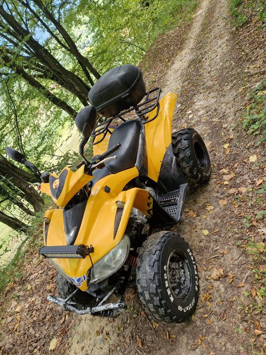 Vând atv sym 200
