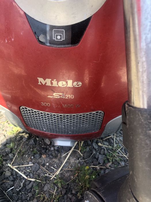 De vanzare aspirator Miele de 1800w