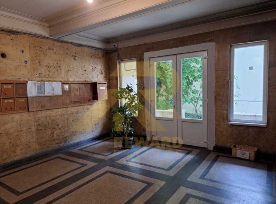 Продава се Тристаен апартамент в София, Център - 66 кв.м за 3470 €/кв.м - Снимка #10