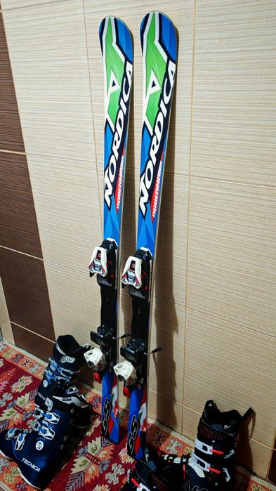 Schiuri Nordica Doberman GS 149 -150 cm - clapari ski