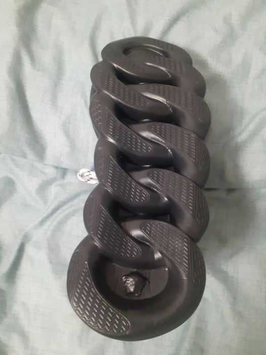 Versace chain reaction corona