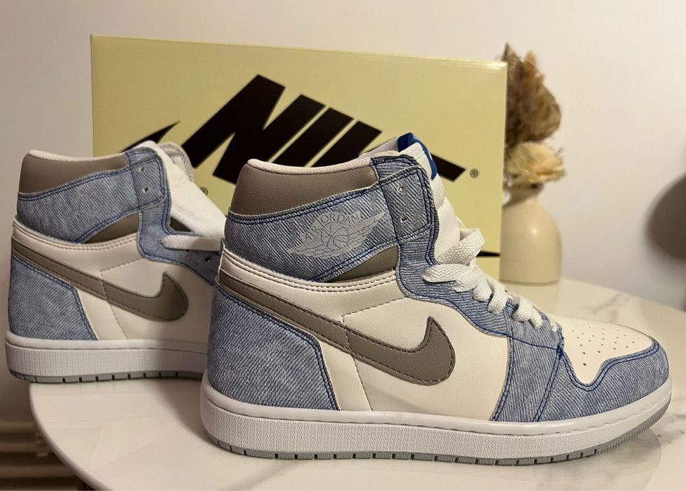 Jordan 1 hyper royale