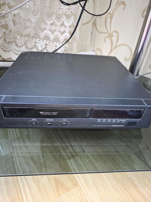 Видеомагнитофон Daewoo
