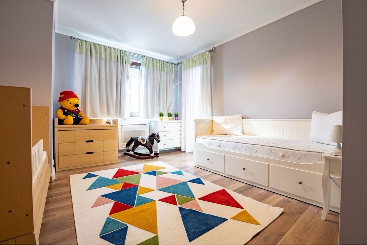 Дава се под наем Тристаен апартамент в Пловдив, Съдийски - 197 кв.м за 1700 € - Снимка #4