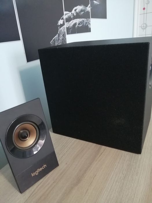 Sistem Logitech 2.1 Z533
