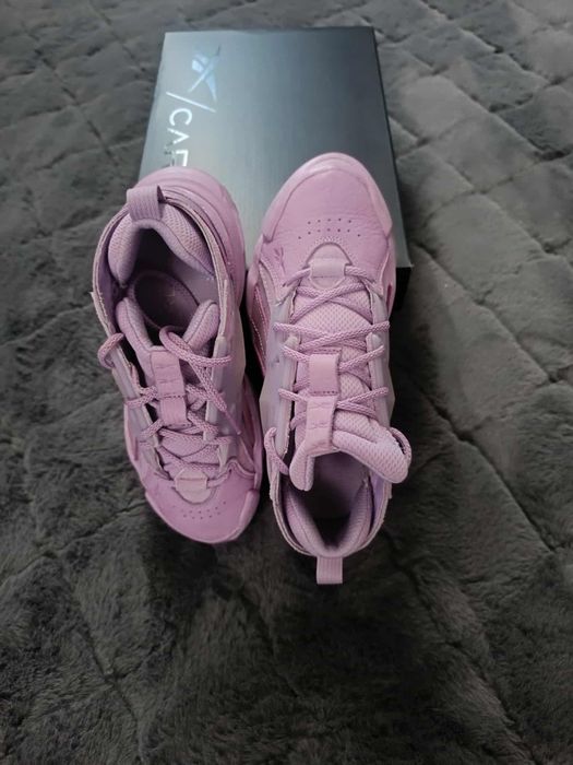 Reebok x Cardi B Club C V2 дамски маратонки 
Reebok x Cardi B Club C V
