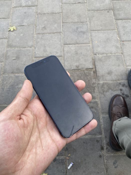 Iphone 12 mini ochilmagan srochno arzon