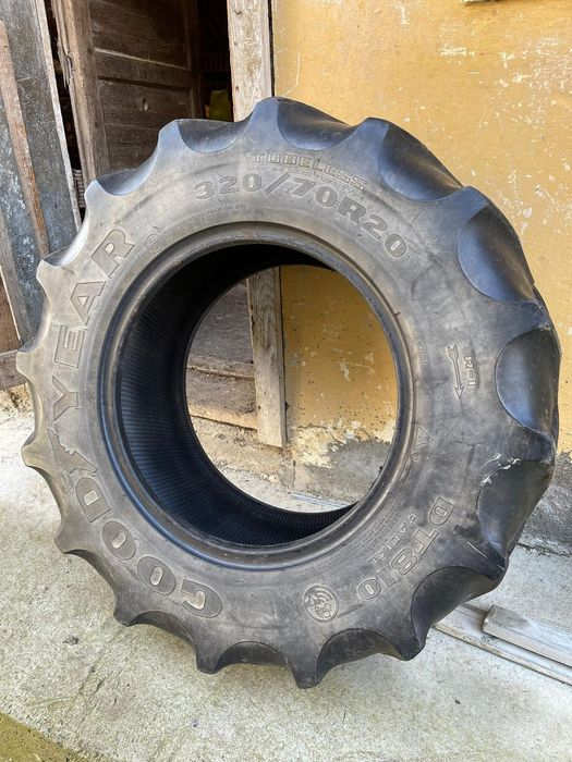 Cauciucuri pt tractor 320 70R20- 2 buc