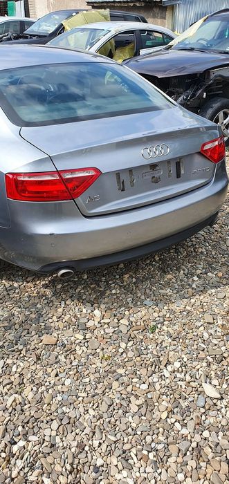 Aripa spate stanga dreapta clapeta acceleratie galerie evacuare admisie motoras macara geam racitor gaze rampa injectoare egr rezervor combustibil diesel modul senzori parcare dezmembrez dezmembrari Audi A5 motor 2.7 tdi an 2009 tip motor CGKA CGK 190 cp