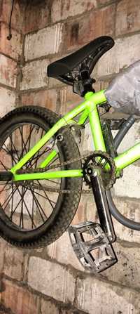 Продам трюковой велосипед BMX