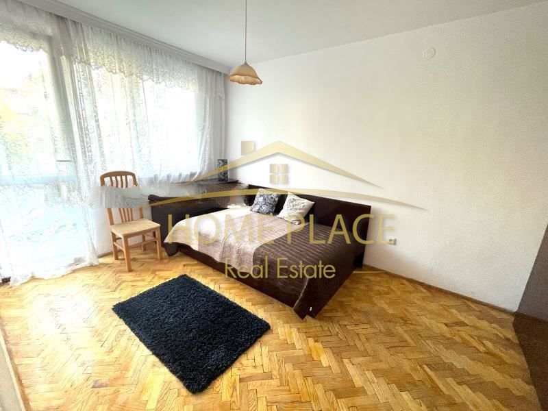 Дава се под наем Двустаен апартамент в Варна, Център - 65 кв.м за 433.5 € - Снимка #4