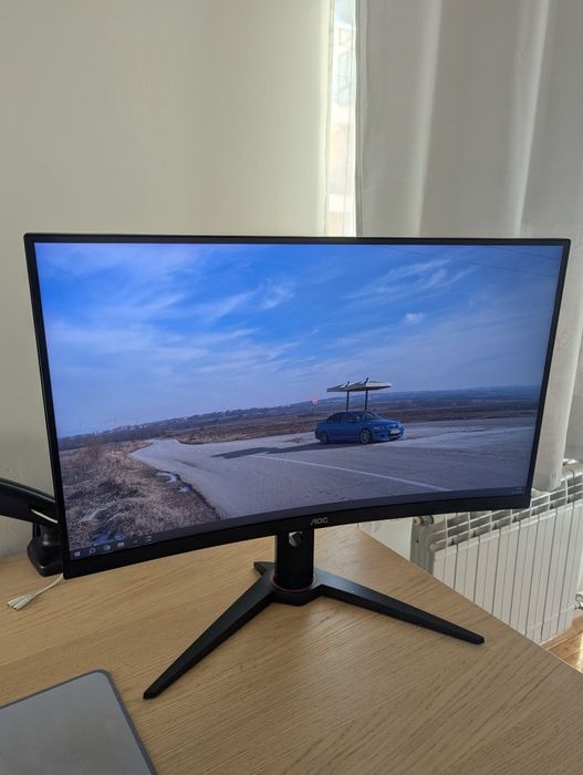 Монитор AOC 27 инча 144hz AOCC27G127