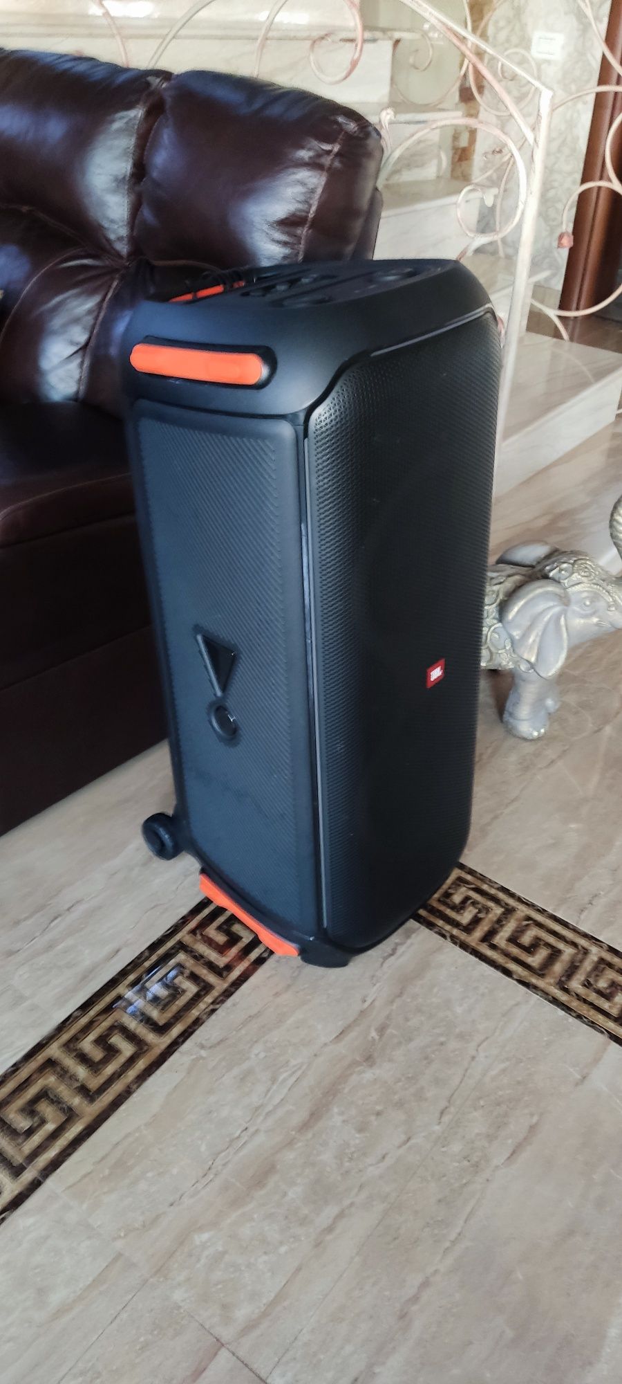 JBL partybox 710/ 2025/800W