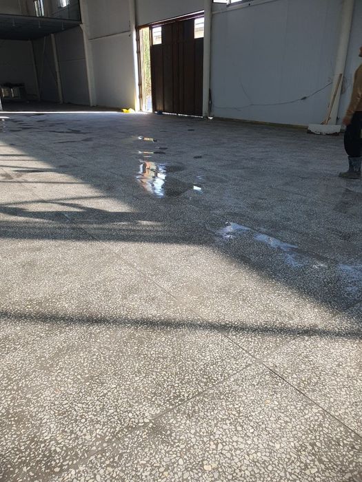 Мазайка ва стяжка вертолёт  шлифовка палерофка хизмати