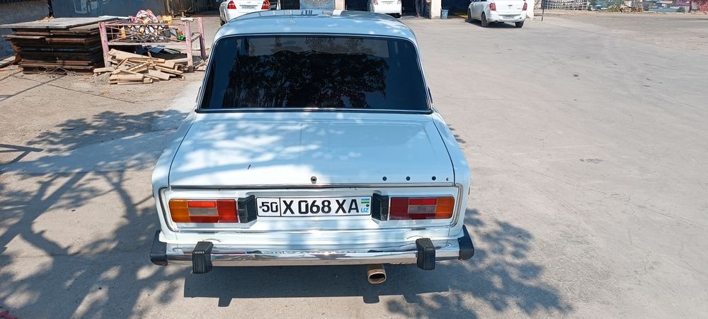 Moshina sotiladi holati yaxshi 1200$ kelishamiz