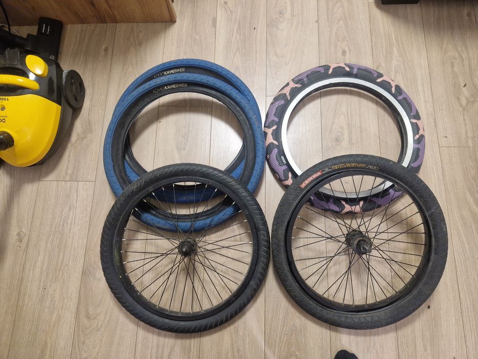 продавам части за BMX в добро състояние
рама tota