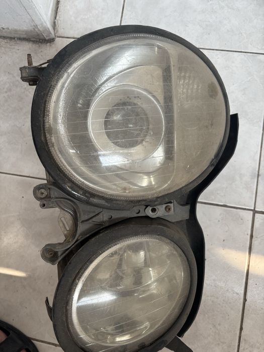 Продам две фары W210