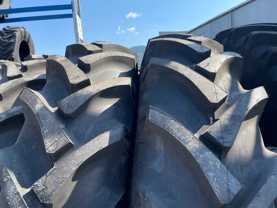 Anvelope BKT agricole de tractor cu 12PR 14.00-38 Cauciucuri
