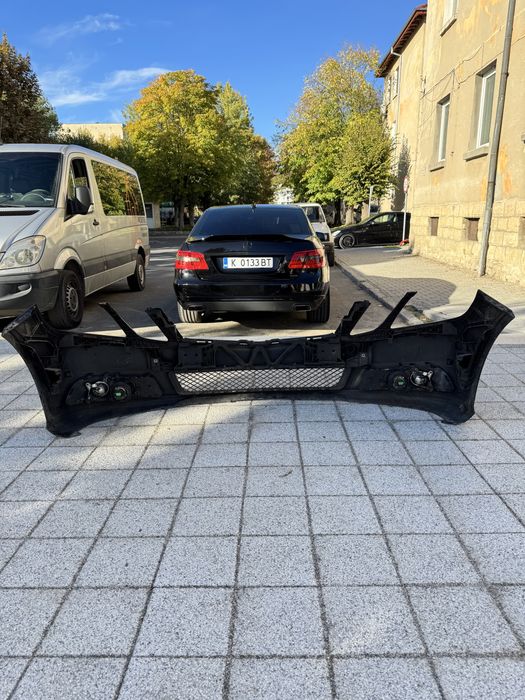 Продавам предна броня W212 предифейс