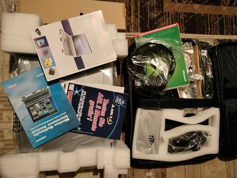 Vand laptop MEDION anii 2000