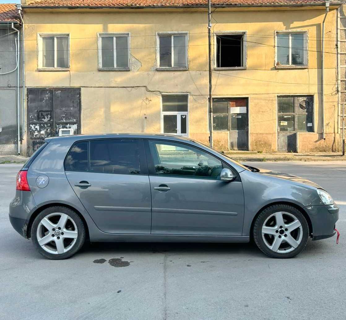 VW GOLF 2.0 TDI 140 кс  с регистрация
