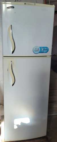 Б/у LG холодильник