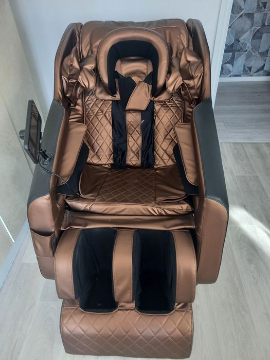 Продам массажное кресло новое