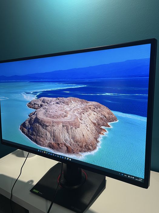 ASUS TUF - VG27QAZ, 27” IPS WQHD, 165hz,  1440p, G-Sync, FreeSync