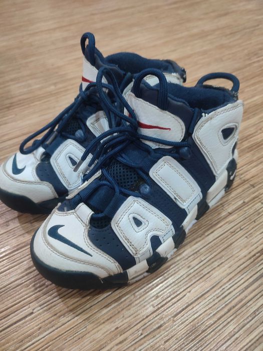 Продам кроссовки Nike Air 37 размер