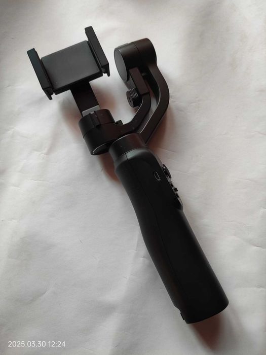 Gimbal - stabilizator de imagine pentru telefon