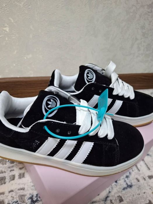Adidas campus black