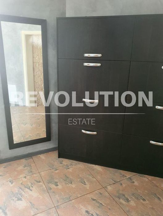 Етаж от къща в м-т Траката!