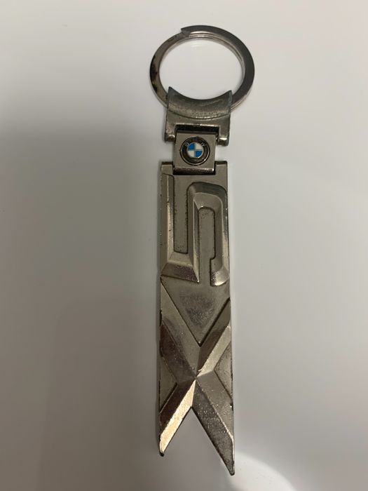 Vand  2 brelocuri X5