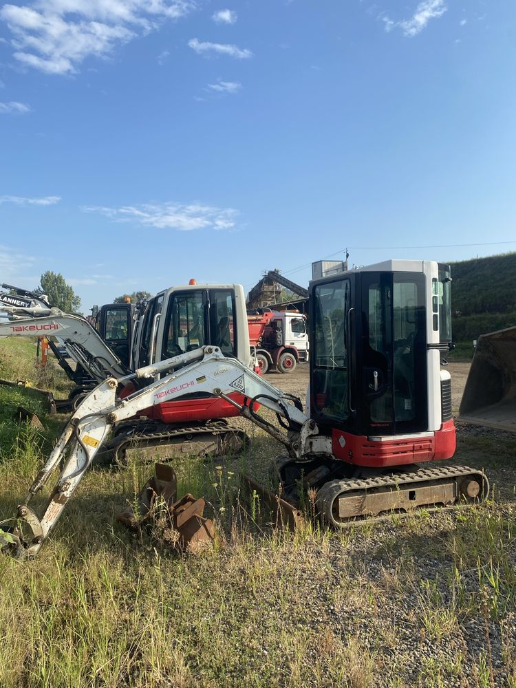 Miniexcavator TAKEUCHI TB 23 R