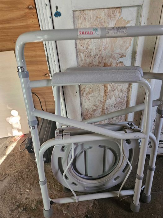 Инвалидное кресло