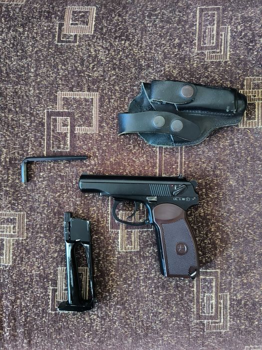 Pistol airsoft Makarov FULL METAL CU RECUL