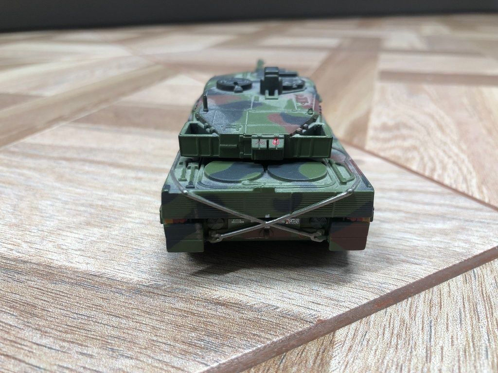 Macheta Tanc Leopard 2A6M 1/72