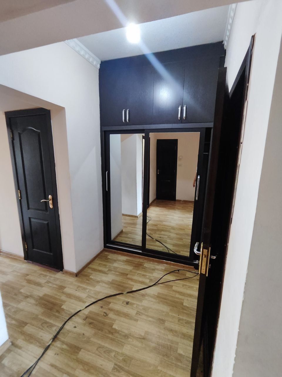 Продам 3 ком юнусабад 15 квартал