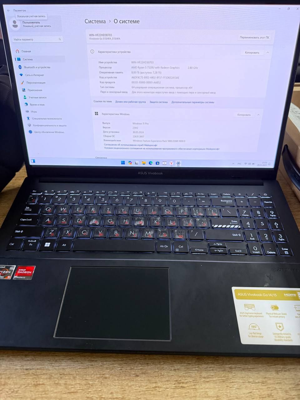 Noutbuk AsusvivobookE1504F   8 ga 256 noutbook Ekran60Hz