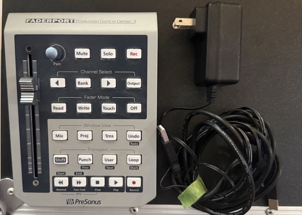 Faderport Presonus  контролер