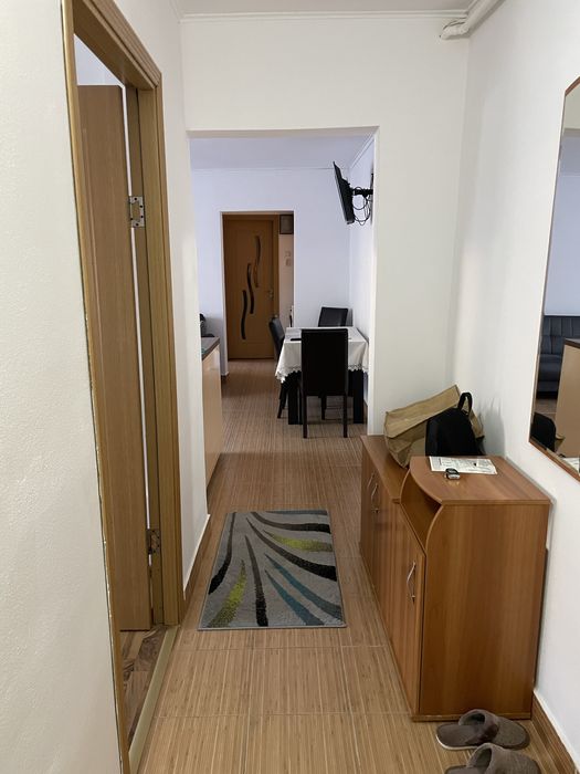 Vand apartament cu 2 camere